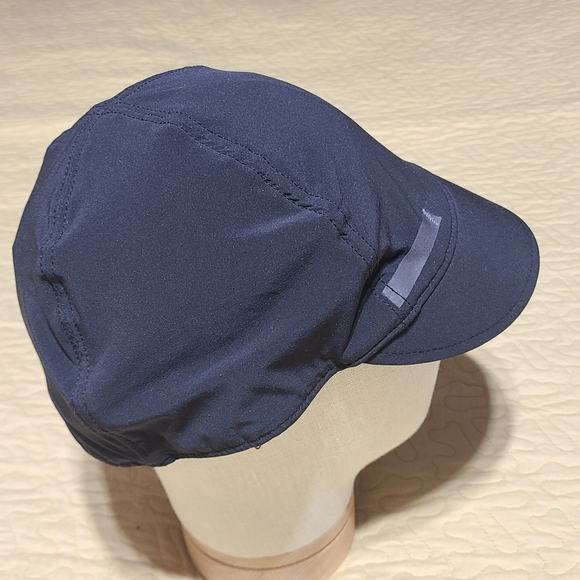 Lululemon Fast and Free running hat - Picture 4 of 6